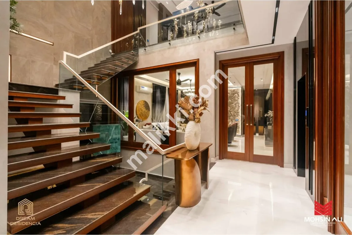 1 KANAL OWNER BUILD SOLID CONSTRUCTION BUNGALOW FOR SALE