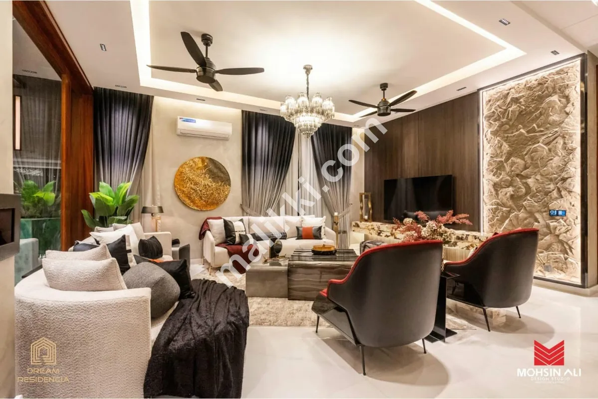 1 KANAL OWNER BUILD SOLID CONSTRUCTION BUNGALOW FOR SALE