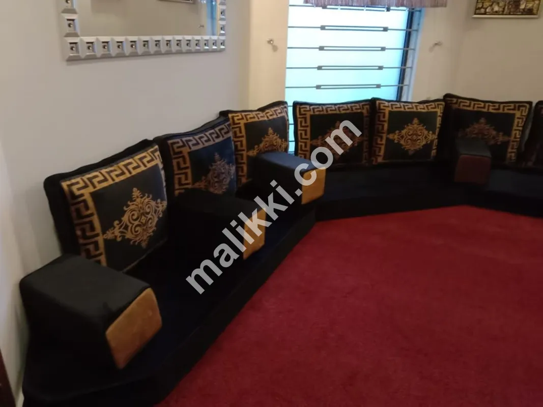 Majles Set