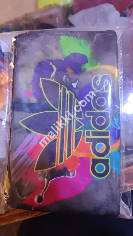 Different colour pouch