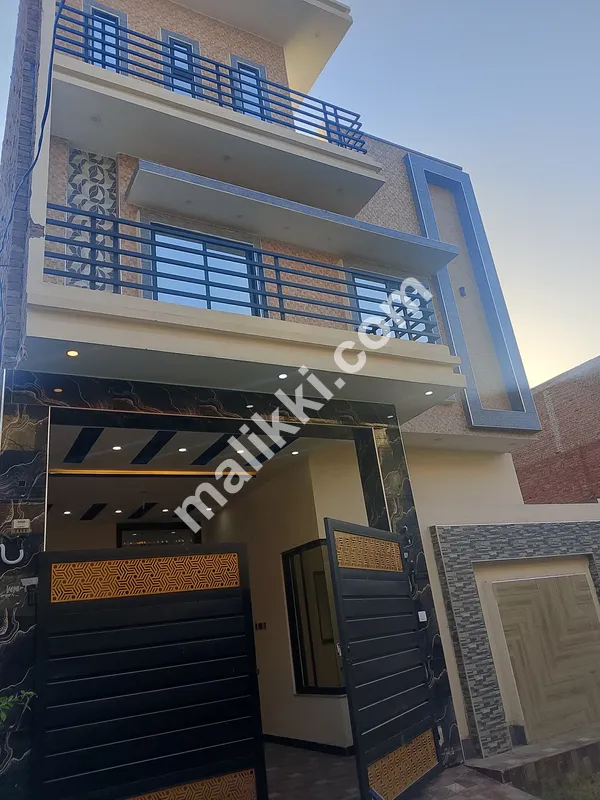 4 Marla house For Sale in Green Valley