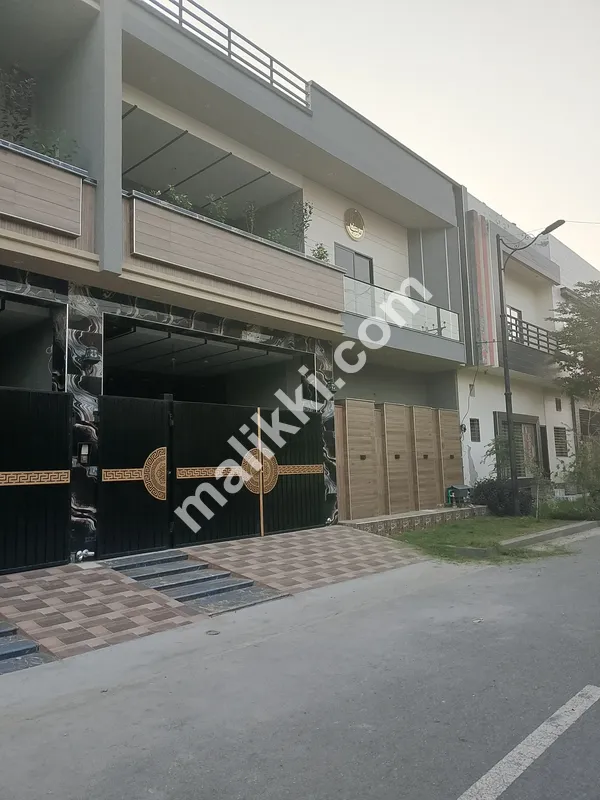 گرین ویلی میں 5 مرلہ ڈبل سٹوری ہاؤس برائے فروخت-0