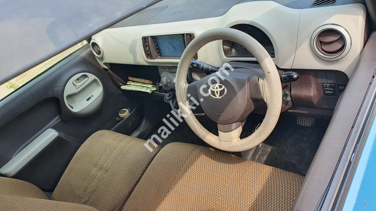 toyota passo Model 2012 for sale 