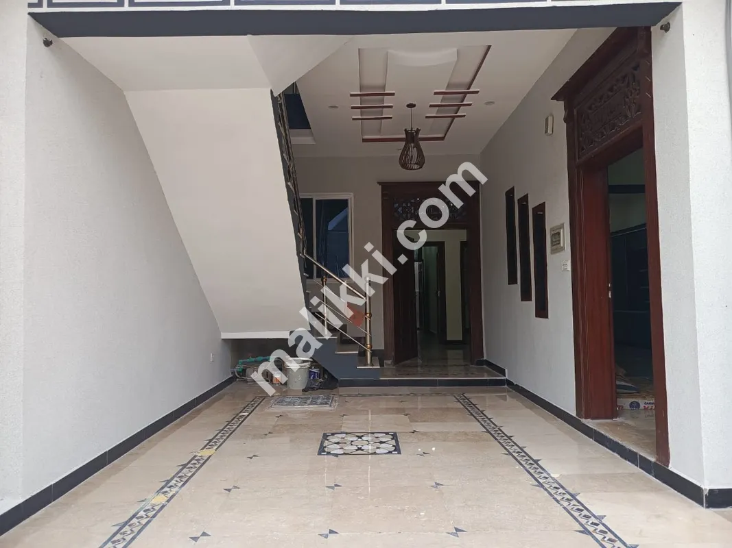 5 Marla House Available For Sale