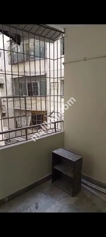 FLAT FOR SALE ZAINAB PLAZA  BLOCK-17  GULSHAN-E-IQBAL 