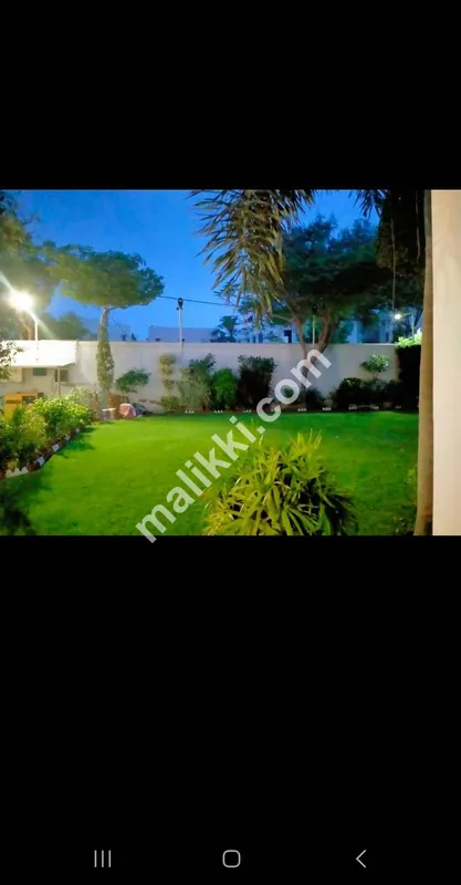 1000 مربع گز کے مالک کا بنایا ہوا مکان برائے فروخت ڈی ایچ اے فیز 6، کراچی-0