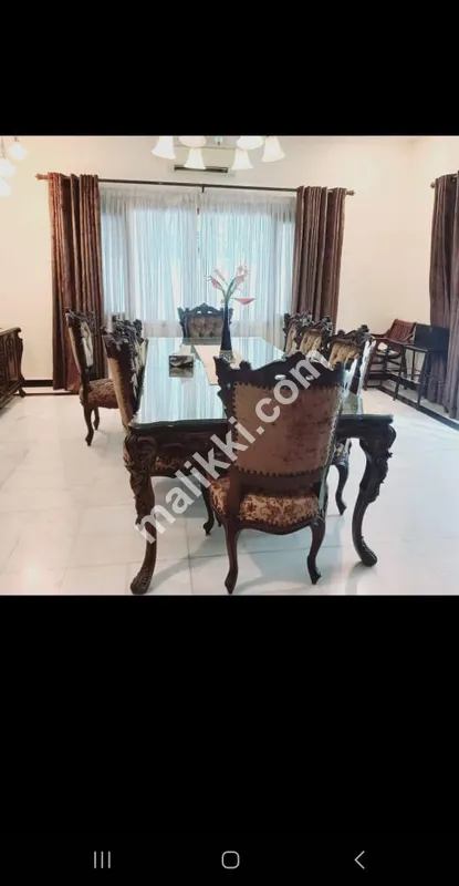 1000 مربع گز کے مالک کا بنایا ہوا مکان برائے فروخت ڈی ایچ اے فیز 6، کراچی