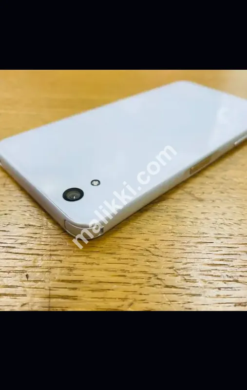 Docomo Fujitsu Arrows F-04K Mobile Phone - PTA Approved