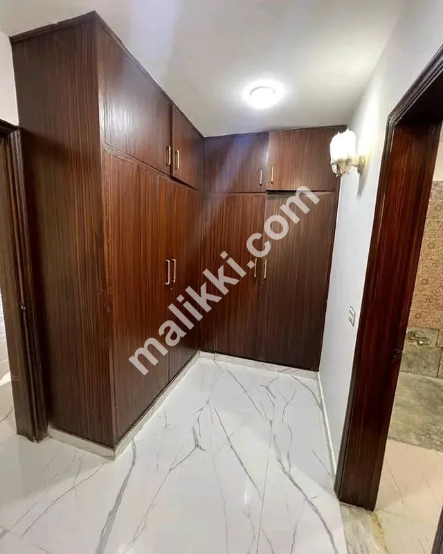 کرایہ کے لیے خوبصورت گھر