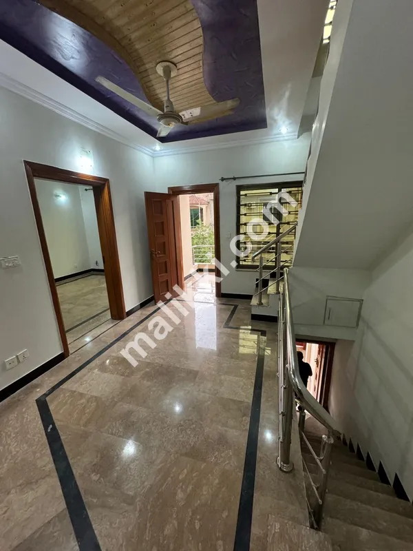 4 Marla Used Renovated House For Sale In G-13/1 