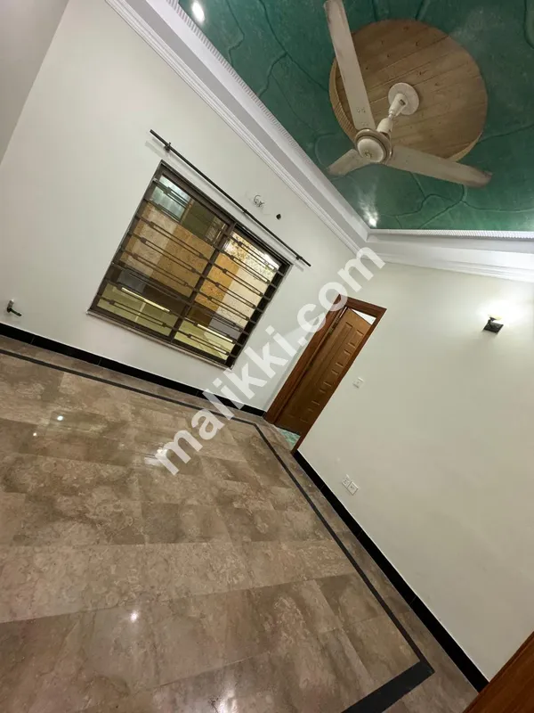 4 Marla Used Renovated House For Sale In G-13/1 