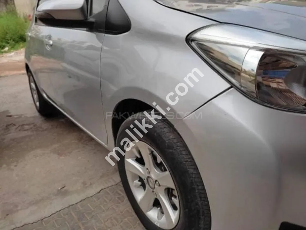 2014 model vitz   2015 import year   Registered in 2017  Available For Sale