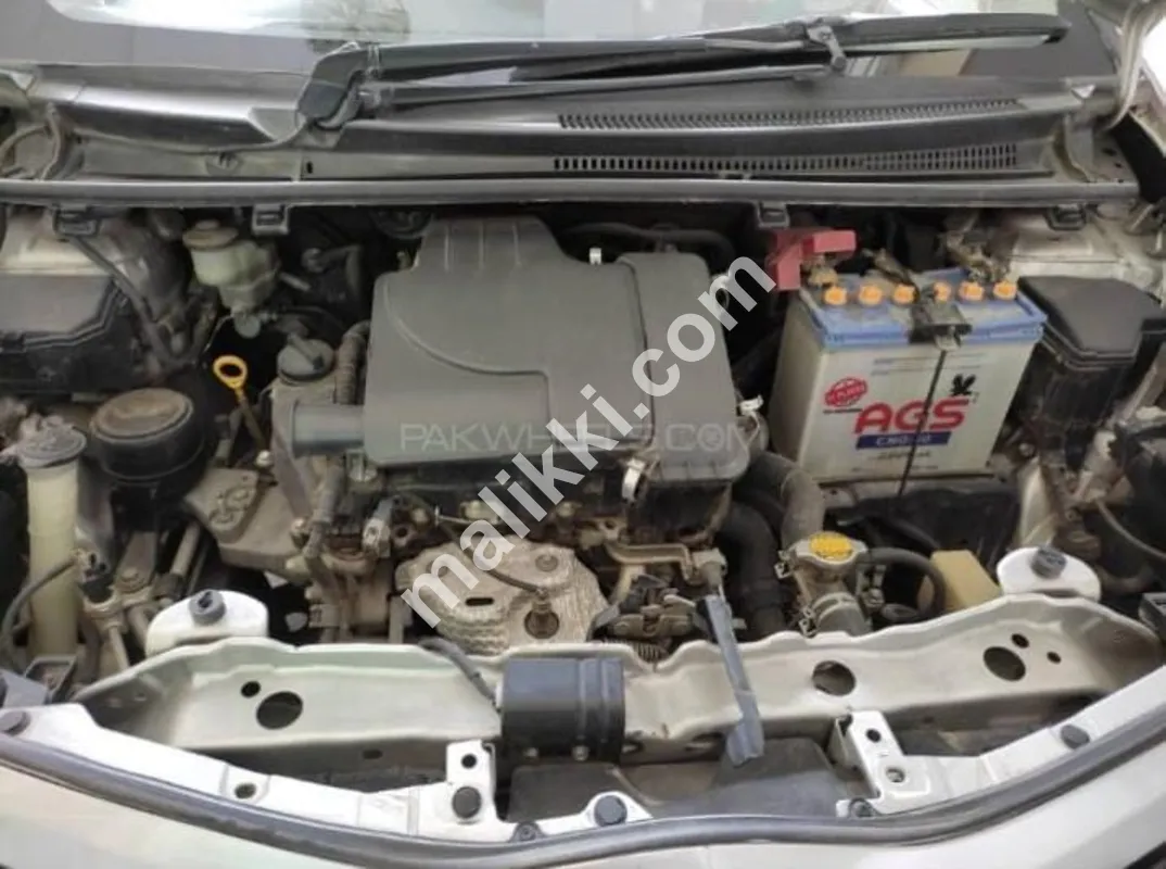 2014 model vitz   2015 import year   Registered in 2017  Available For Sale