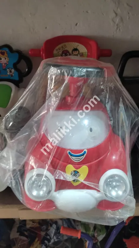 Car Red with Round Handle-0