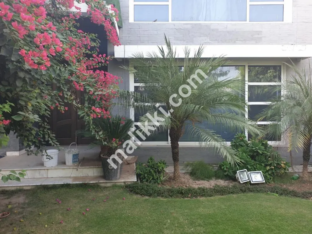 Prime Location House for Sale in Bahria Phase 1 Available For Sale