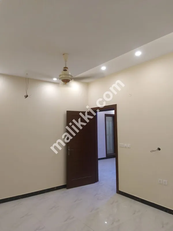 Brand New 5 Marla House for Rent 