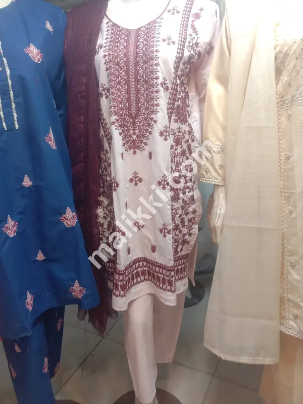 Lawn Fabric Shalwar Kameez 3 Pcs Suit for Ladies-0