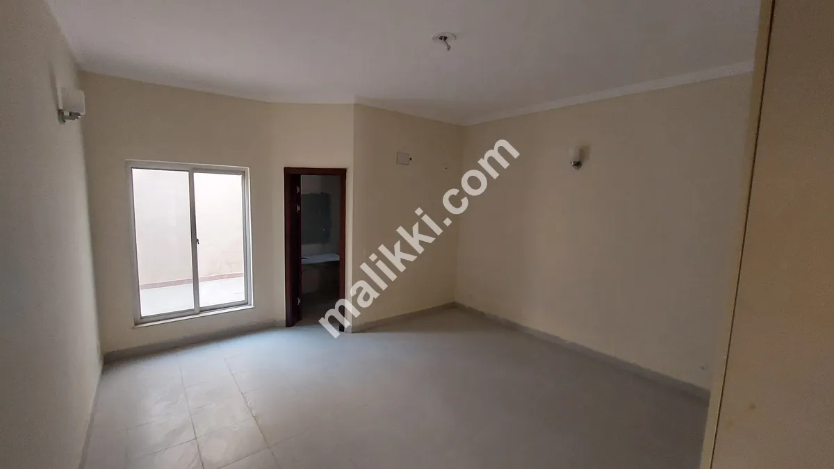 بحریہ ٹاؤن کراچی میں بالکل نیا گھر 