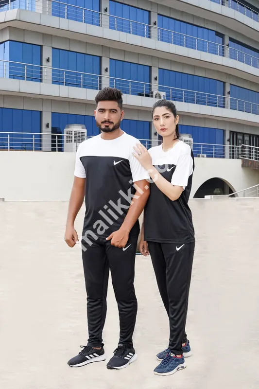 Nike UniSex Track Suit