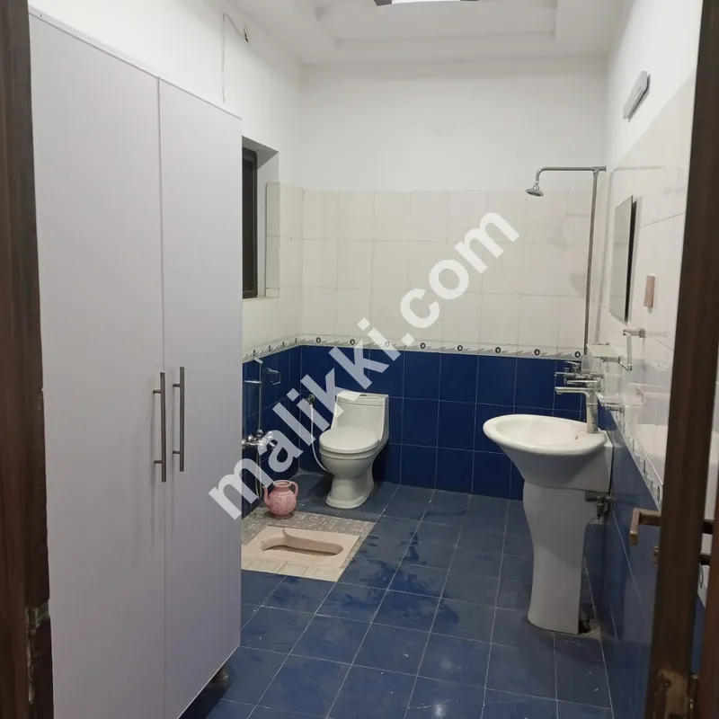 5 بیڈ روم ڈبل سٹوری مکان برائے فروخت 