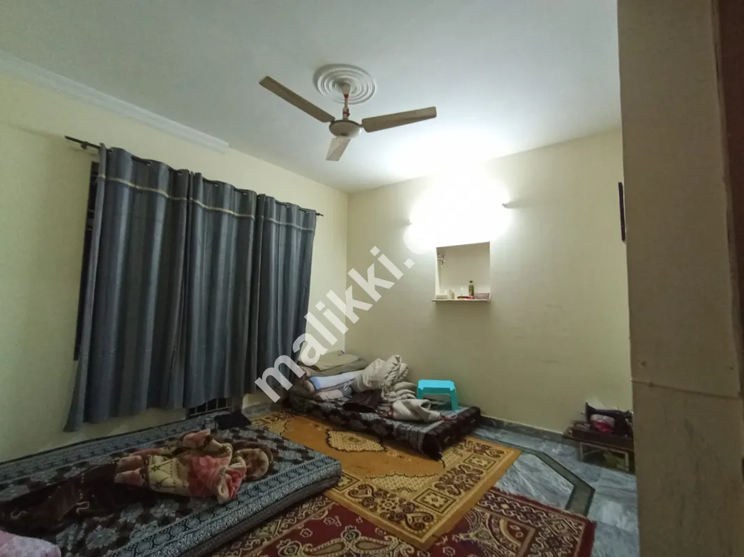 ایئرپورٹ ہاؤسنگ سوسائٹی سیکٹر 2 میں دو منزلہ مکان برائے فروخت