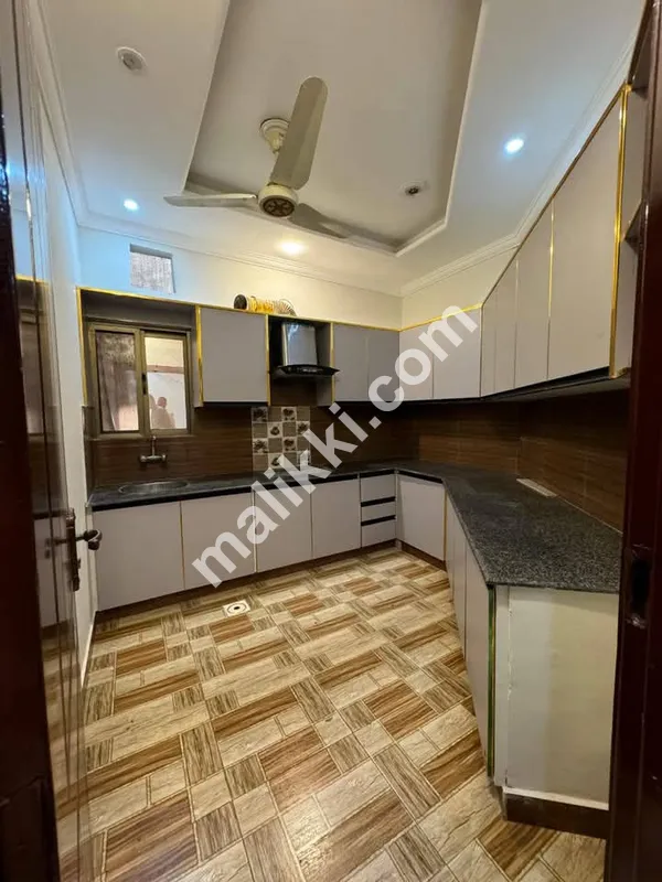 ابو بیکر بلاک 7 مرلہ مکان برائے فروخت