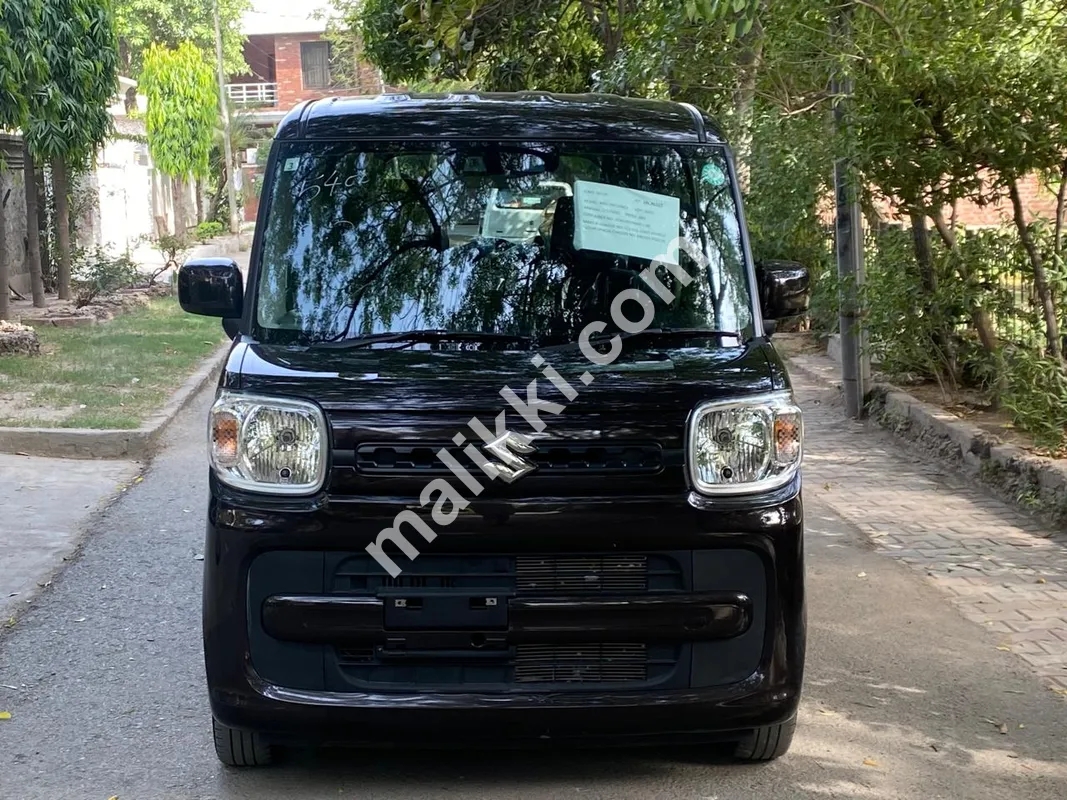 Suzuki Spacia hybrid 660cc mini box car