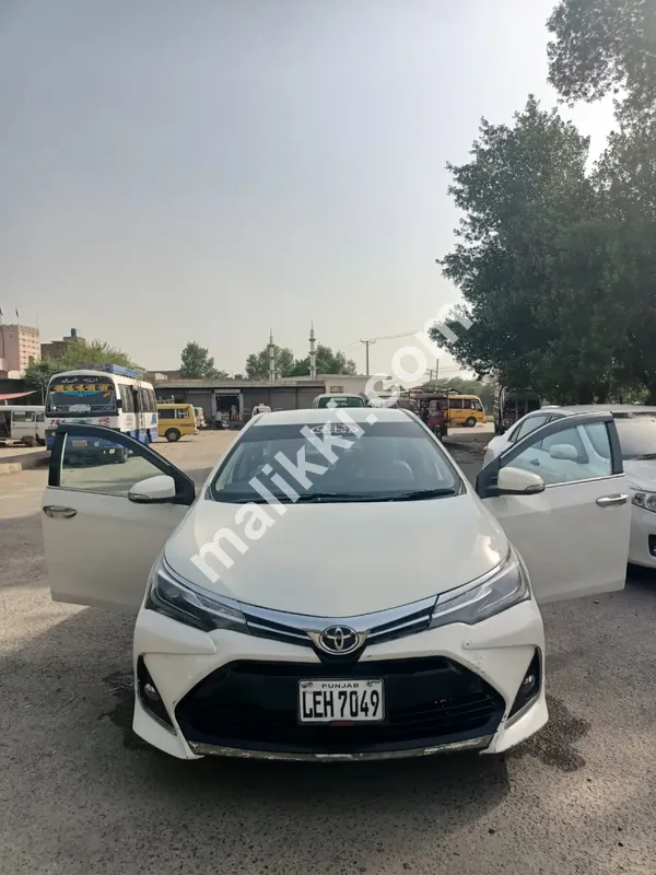 ٹویوٹا کرولا GLI 2016 ماڈل برائے فروخت