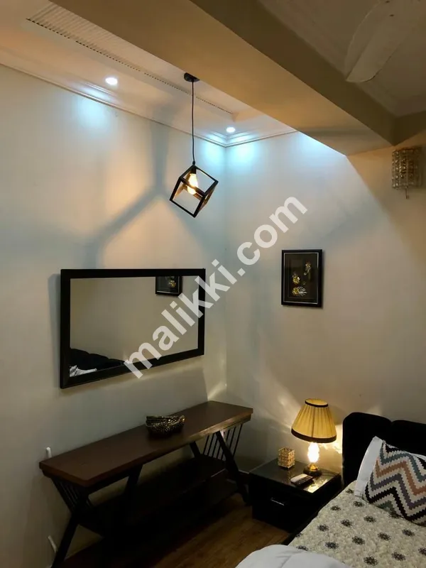 E-11 اسلام آباد میں ایک بیڈروم فل فرنشڈ اپارٹمنٹ کرایہ پر دستیاب ہے۔ 