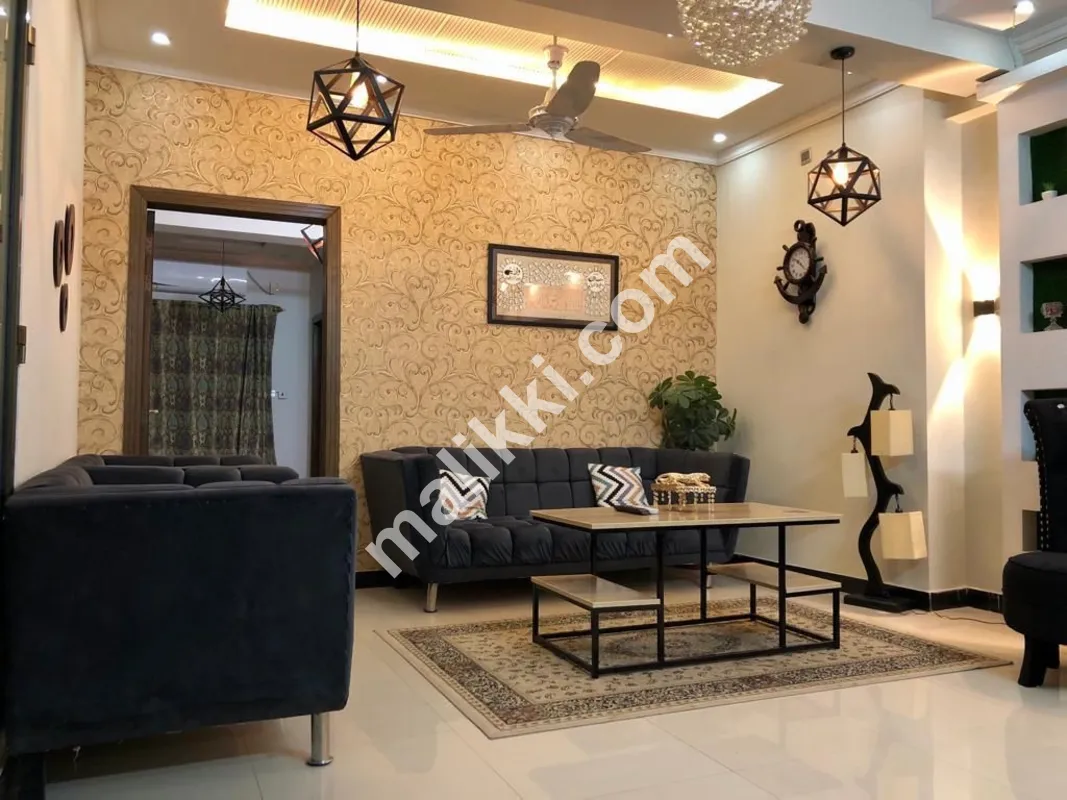 E-11 اسلام آباد میں ایک بیڈروم فل فرنشڈ اپارٹمنٹ کرایہ پر دستیاب ہے۔ 