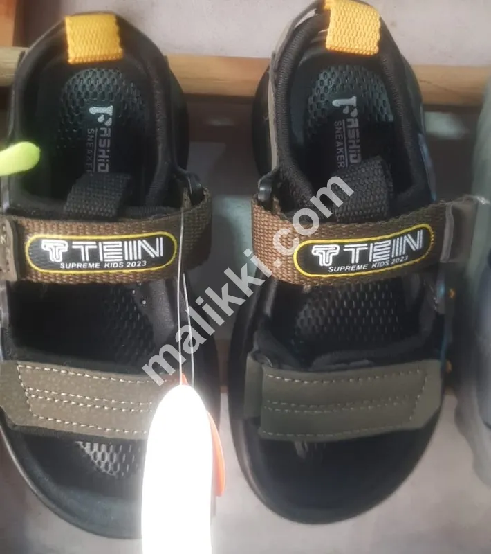 Black and Brown Sandal For Boys, Genuine China