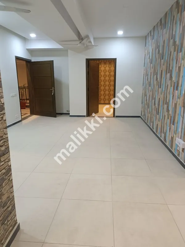 پائن ہائیٹ 3 بیڈروم لگژری اپارٹمنٹ برائے فروخت 