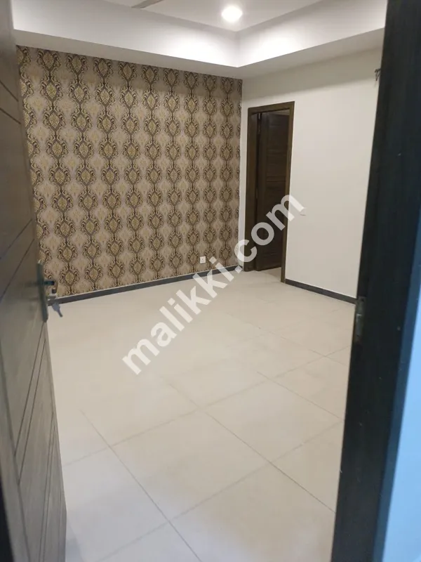 پائن ہائیٹ 3 بیڈروم لگژری اپارٹمنٹ برائے فروخت 