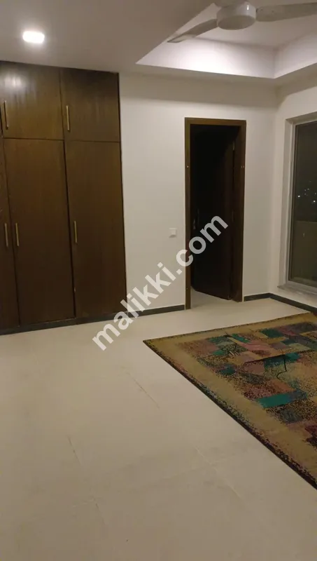 پائن ہائیٹ 3 بیڈروم لگژری اپارٹمنٹ برائے فروخت 