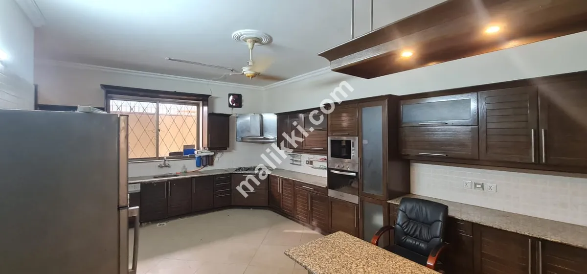 F-10/1: 1200 Yards Corner House, Double Unit, Basement, 8 Bedrooms, 2 Kitchens, Huge Drawing/Dining, 3 Huge TV Lounges, 2 Servant Quarters, 8-Car Parking, Foreigners Preferred, Rent 15 Lakh.