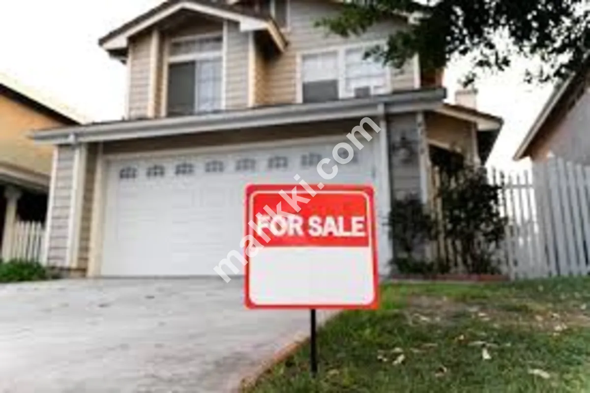120 yard Bungalow for sale 