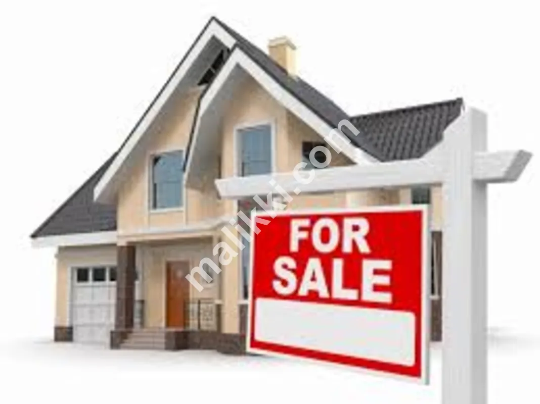 300yard old bungalow for sale