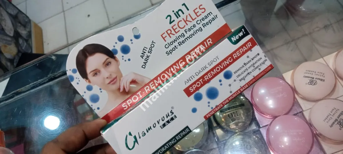 Freckles Glowing Face Cream-0
