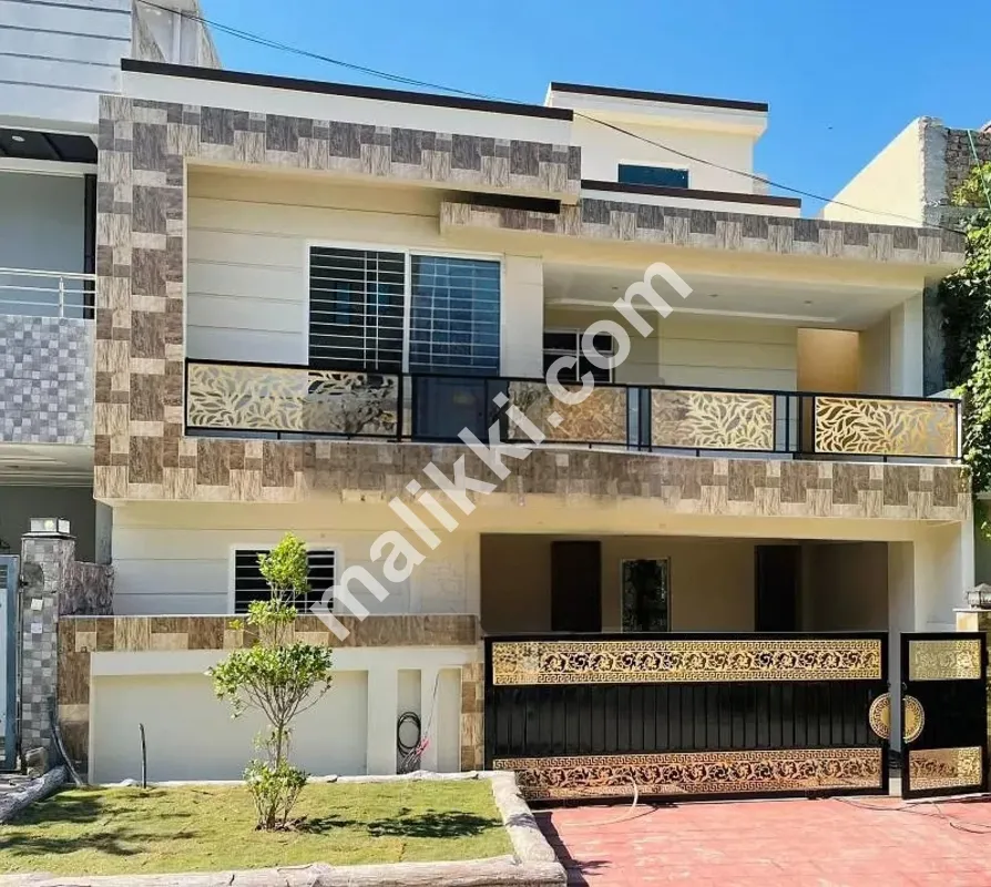 7 Marla Brand New House For Sale
