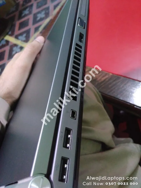 HP Elitebook 8560p Core i5 with 4GB Ram 320GB Hard