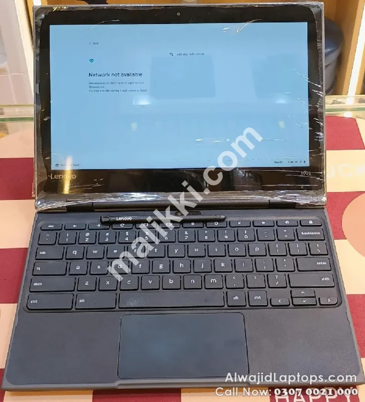 Lenovo Yoga 500e intel Quad Core chromebook with Stylus pen 4GB Ram + 32GB Storage Dual Camera x360 Touch screen