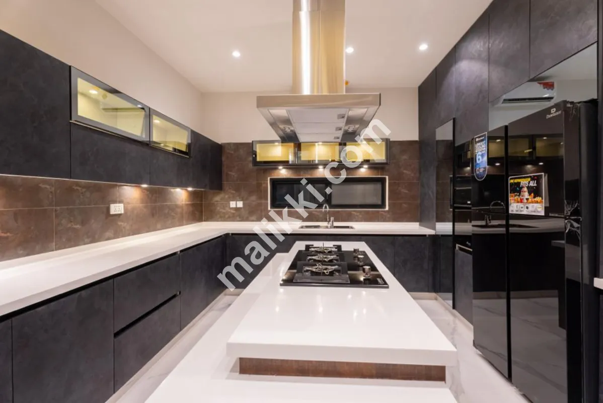 ڈی ایچ اے فیز 5 بلاک جی میں 35 مرلہ مکان برائے فروخت