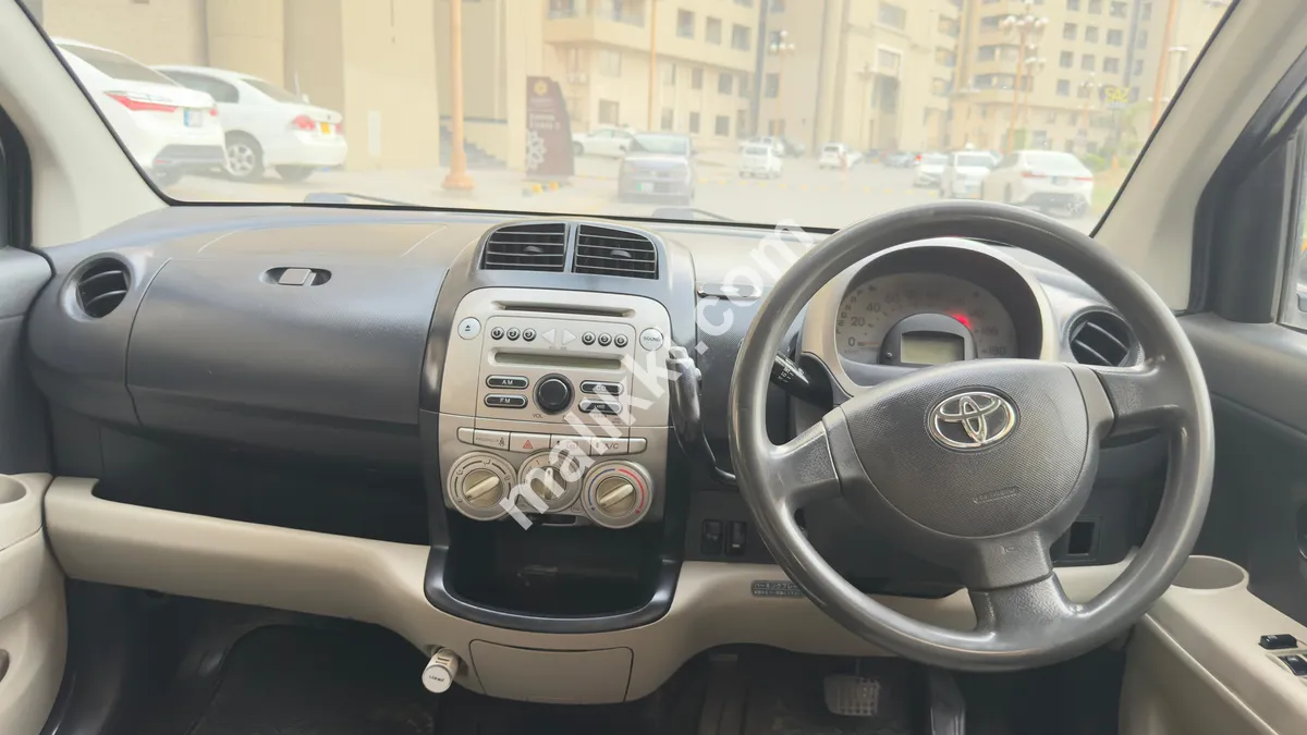 Toyota passo 2007 import 2013 register 2013 Available For Sale