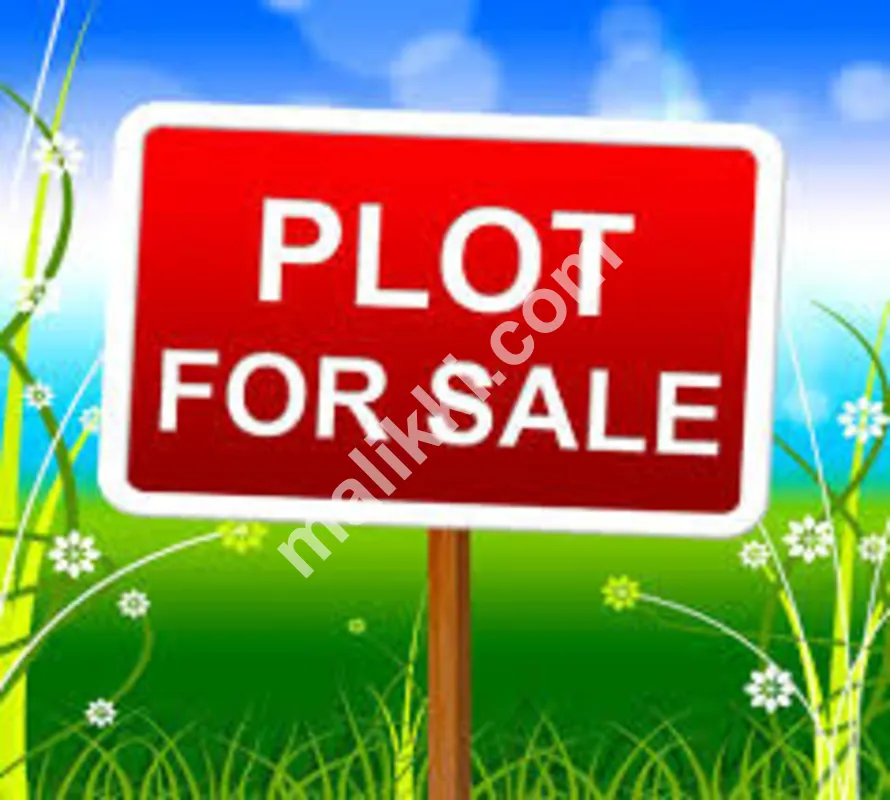 1.5 Kanal  Plot  Park face  Available For Sale