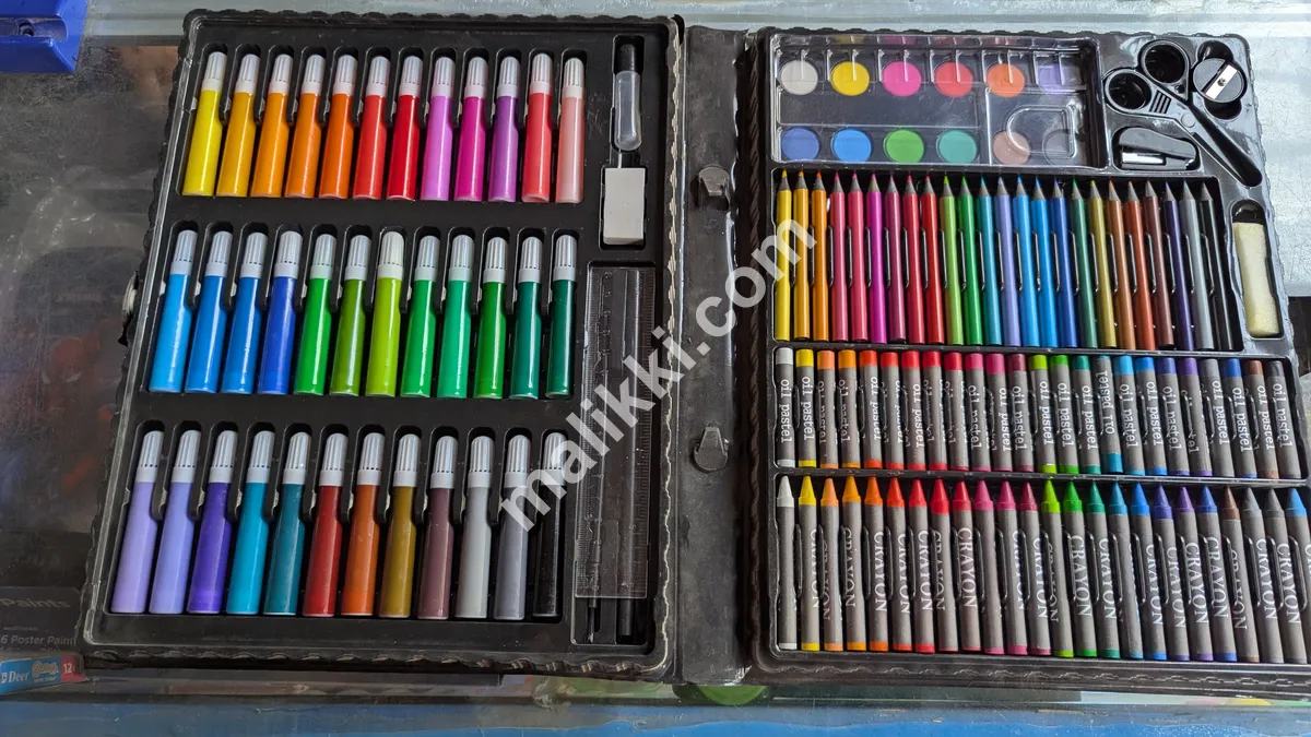 150 Piece Art Set
