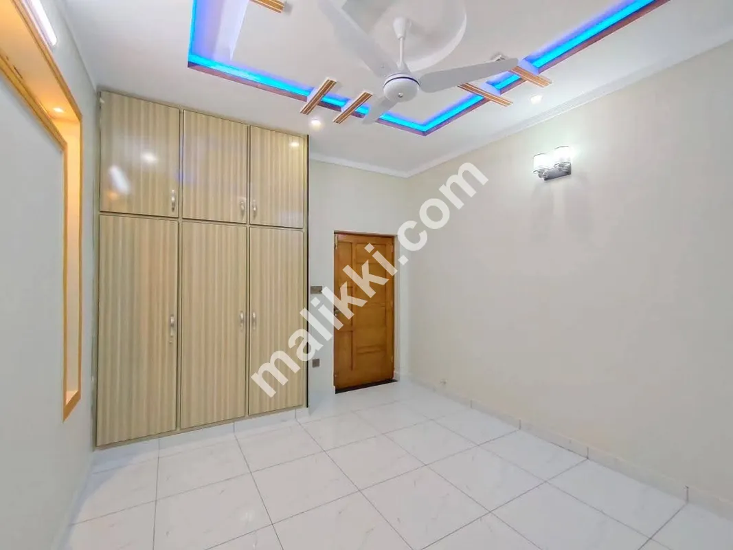 05 Marla House Single Story Available For Sale