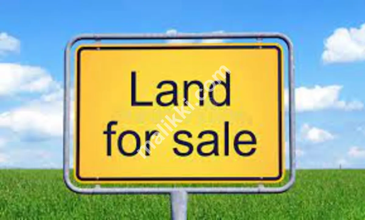 Urgent for sell BTR Phase 8 lake view near domanium mall New deall Plot very ideal location lake View limited plot Sold land Frontback open near Park and Commercial masjud Dm Just 150 lakh Direct Deal open Transfers-0