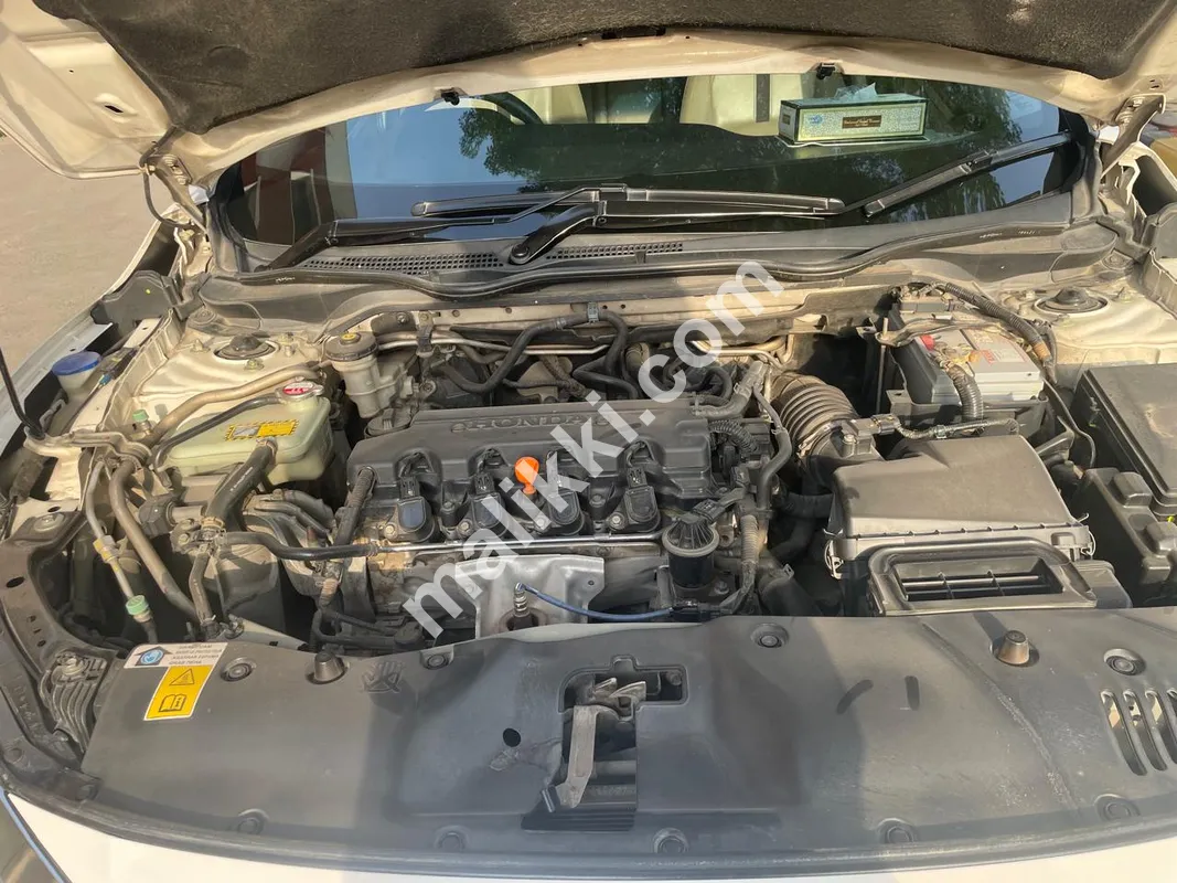 Honda Civic 1.8 i-VTEC 2022 ماڈل فروخت کے لیے دستیاب