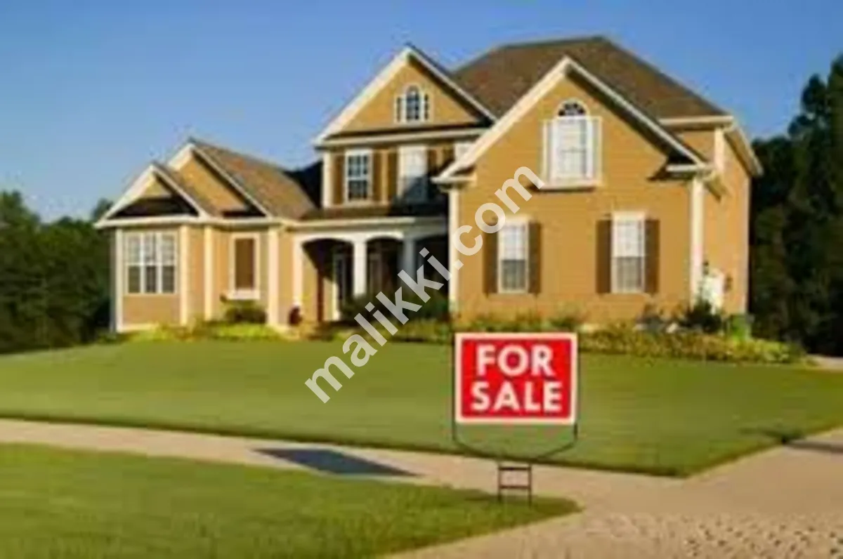  Luxury House For sale