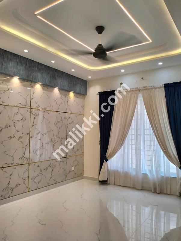 10 Marla Luxury Designer Double Heighted Brand New House For Sale